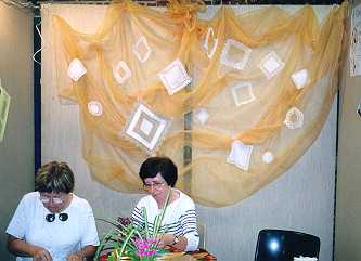 Recontre Internationale of the lacemakers(lacemaking machines): The blonde(lager) of Caen