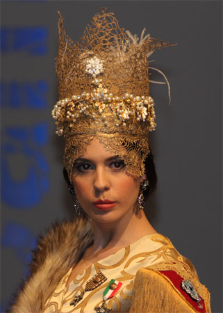 chapeau_0267.jpg (35107 octets)