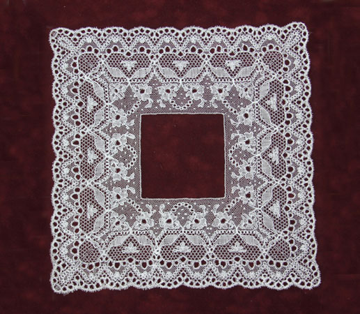 Tulle.jpg (88854 octets)