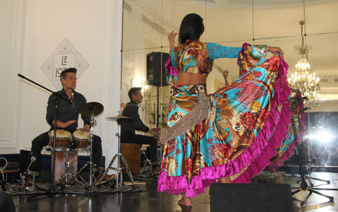 danseuse_0103.jpg (46628 octets)