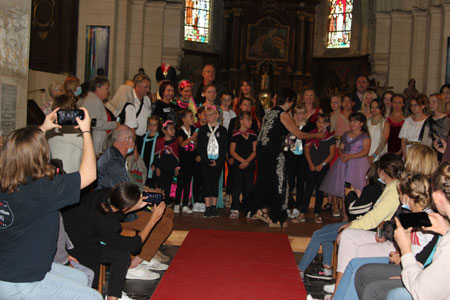 defile_0343.jpg (42452 octets)